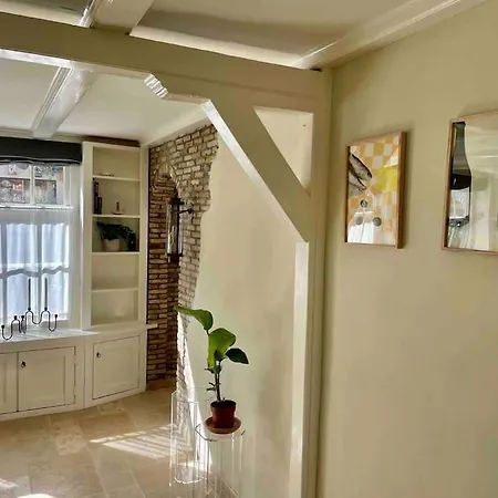 Апартаменты Uniek Vakantieverblijf Ден-Бург