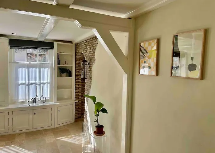 Апартаменты Uniek Vakantieverblijf Ден-Бург