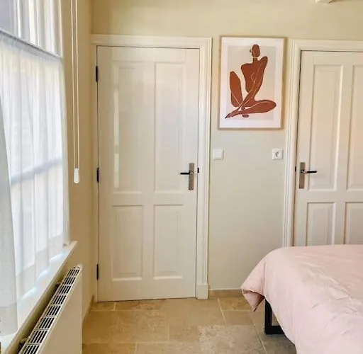 Uniek Vakantieverblijf * Ден-Бург